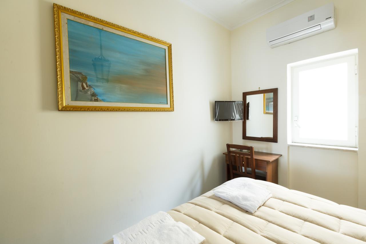 Villa Emilia Pozzuoli Luaran gambar