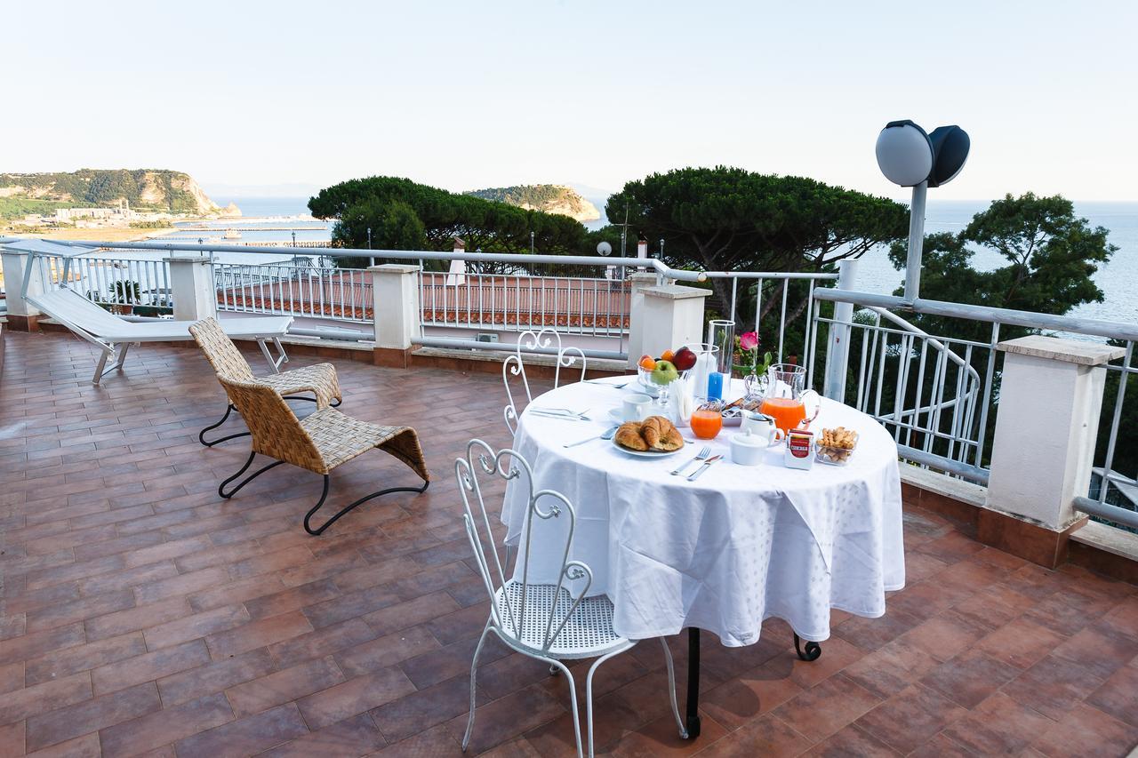 Villa Emilia Pozzuoli Luaran gambar